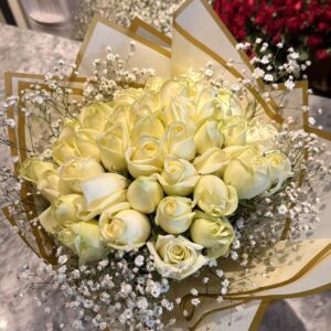 41 Beyaz Lale Buketi